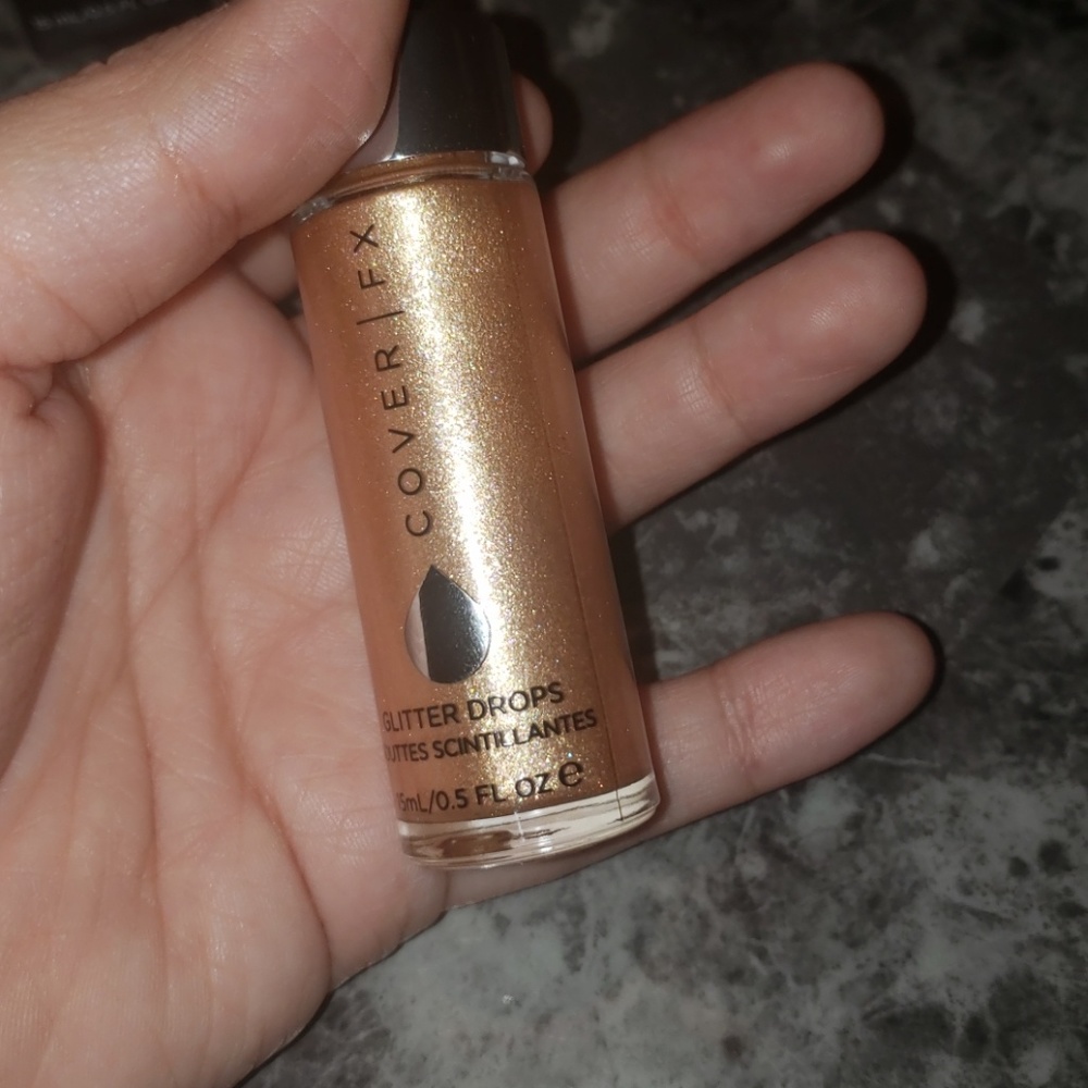 Cover FX glitter drops in color Nova
